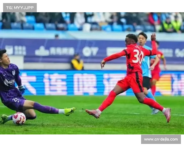 上海海港客场1-0胜大连英博实现中超三连冠